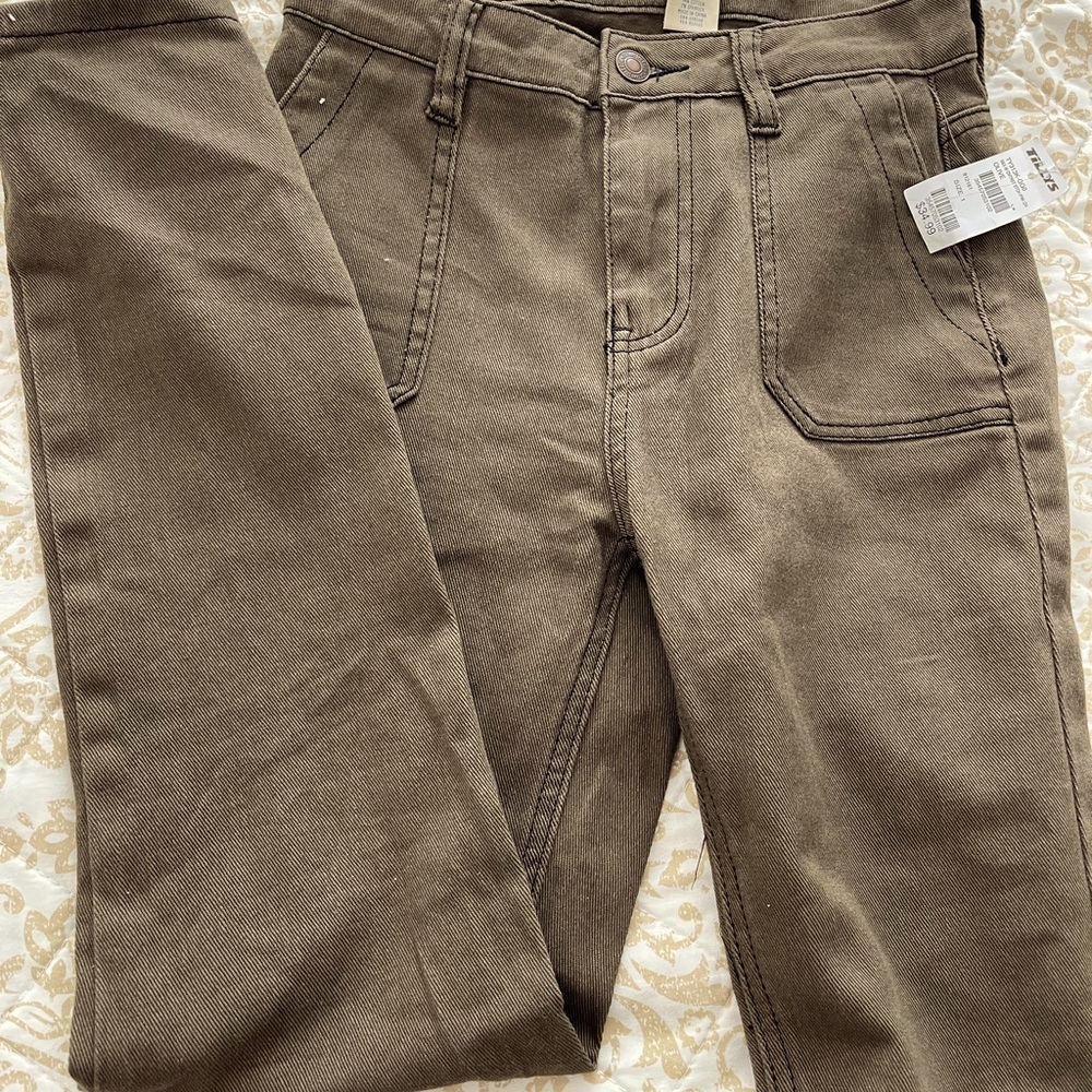 Sky & Sparrow Olive green pants size 1 from tillys brand new